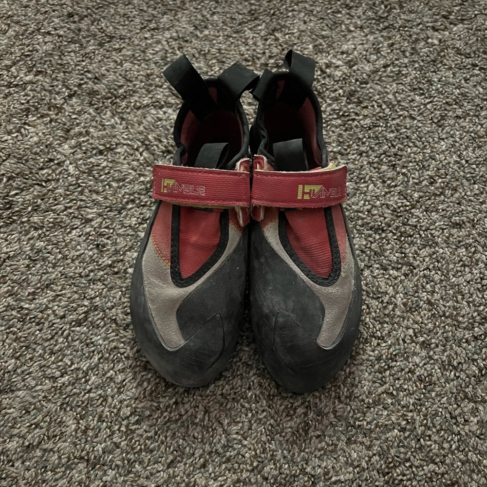 5.10 Hiangle Climbing Shoes Size 5.5